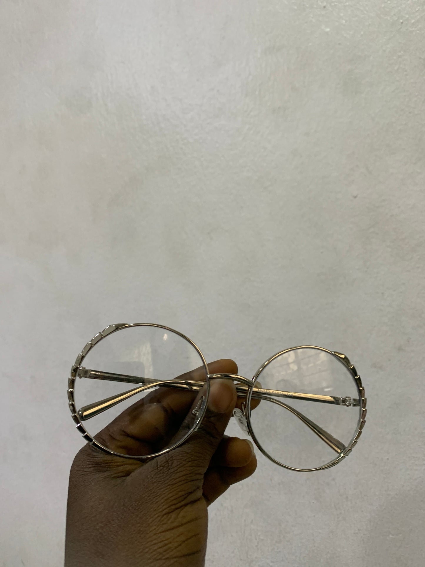 BOOKER ROUND METAL NERD