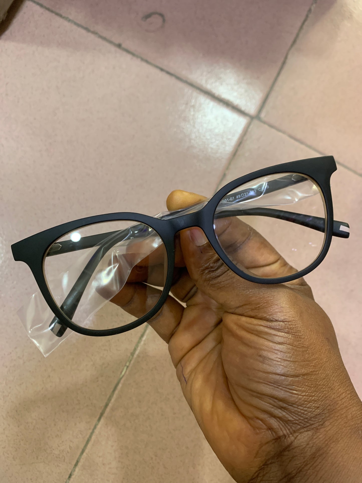 VICTORIA FROSTED ACETATE