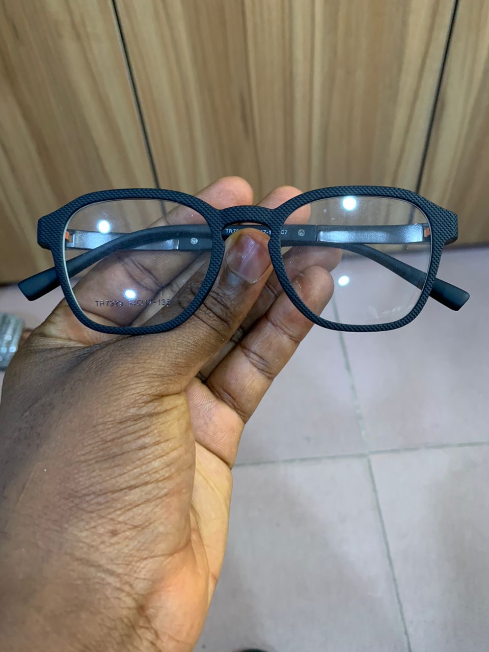 DECEMBER UNISEX TITANIUM