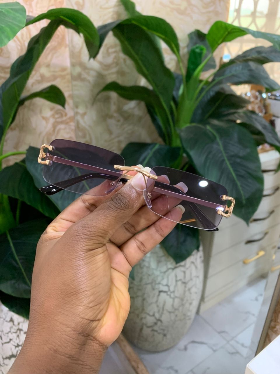 C-C SEMI ROUND RIMLESS