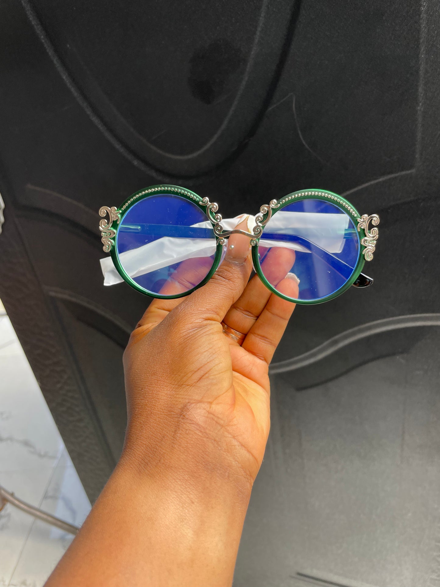 MAIDEN VINTAGE GLASSES
