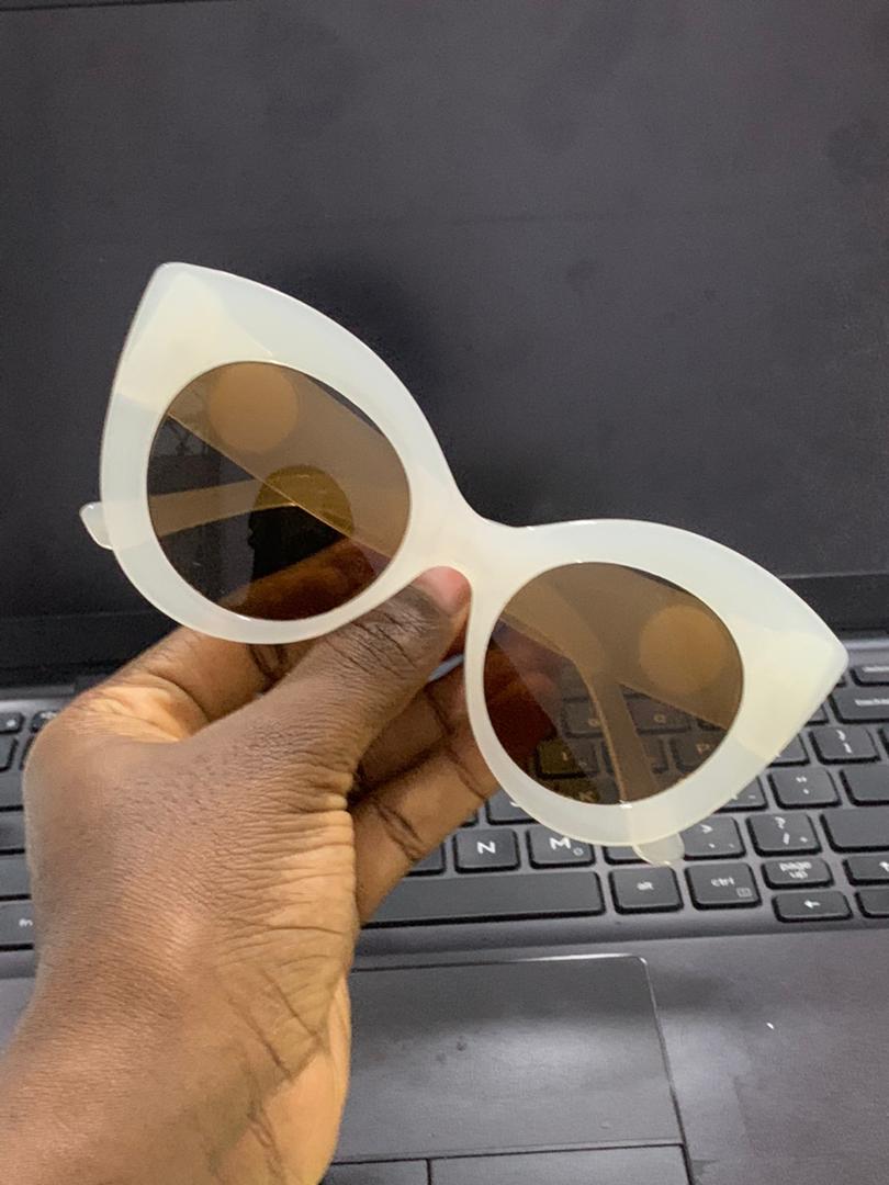 DIANA CATEYE PEARL SHADE