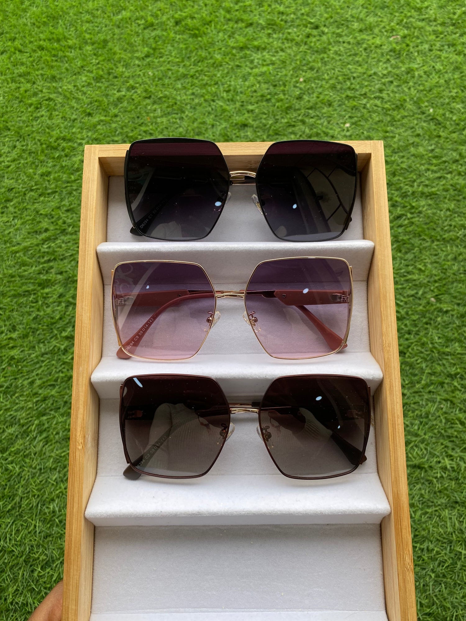 BARNEY SHADES