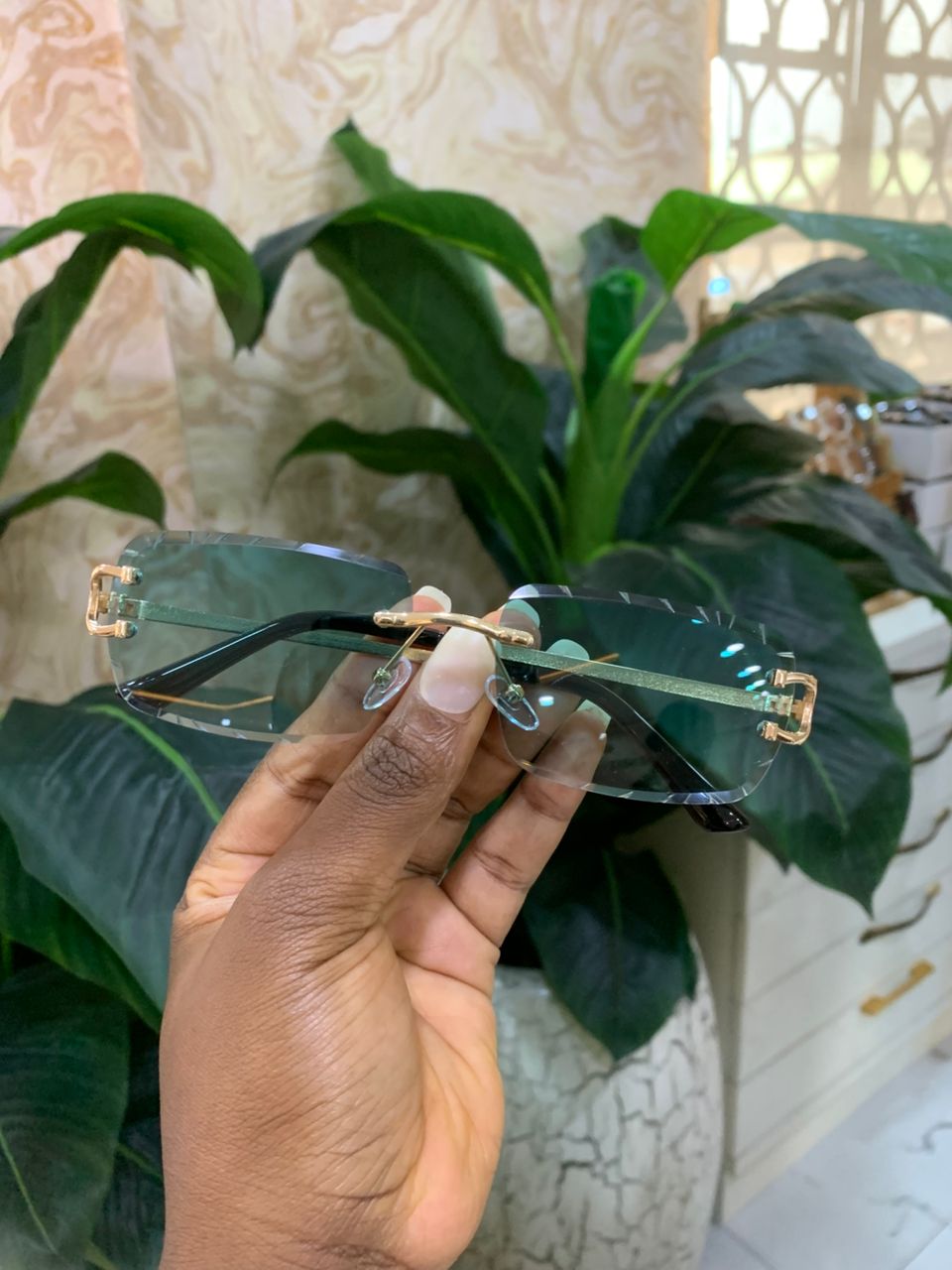 C-C SEMI ROUND RIMLESS