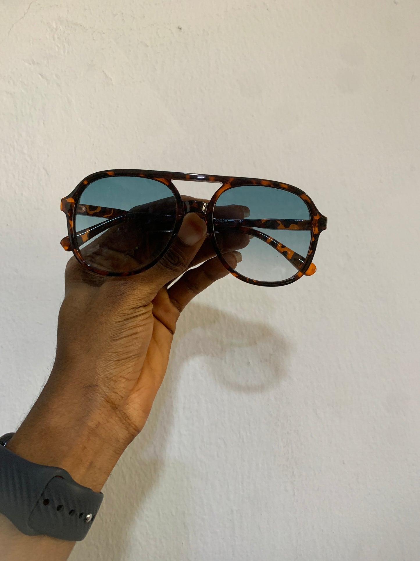 RILEY UNISEX AVIATOR SUNGLASSES