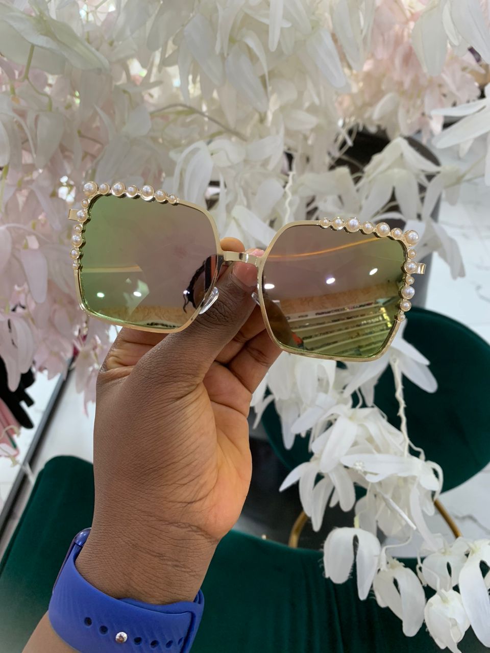 ASHANTI BEADED RIMMED SHADE