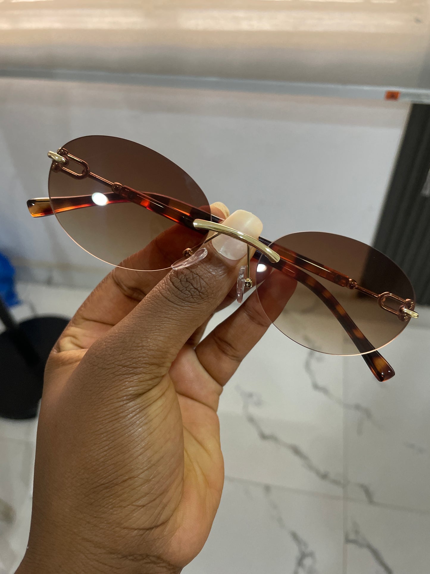 CODY RIMLESS SHADES