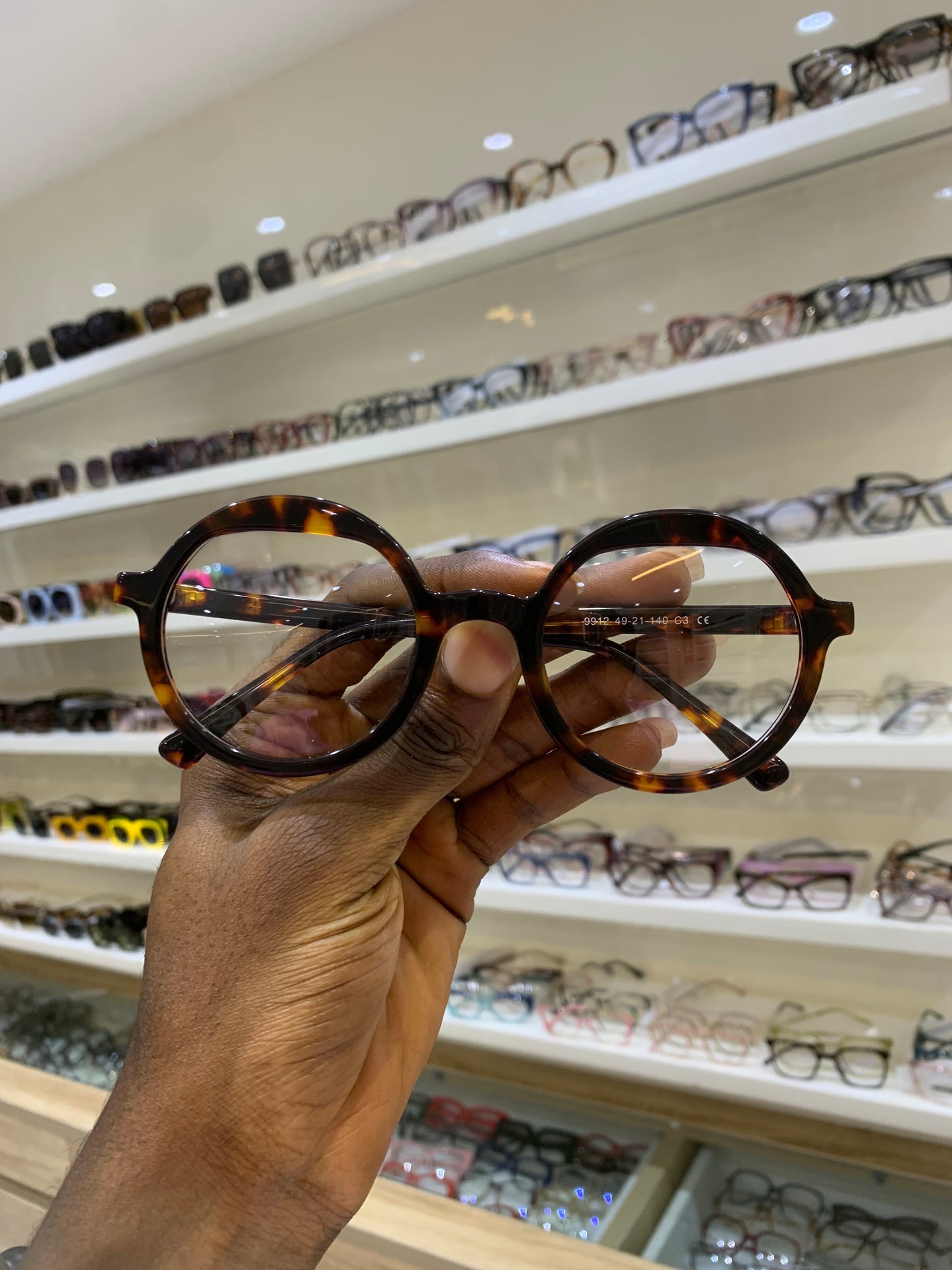 SCOFFIELD ROUND UNISEX GLASSES