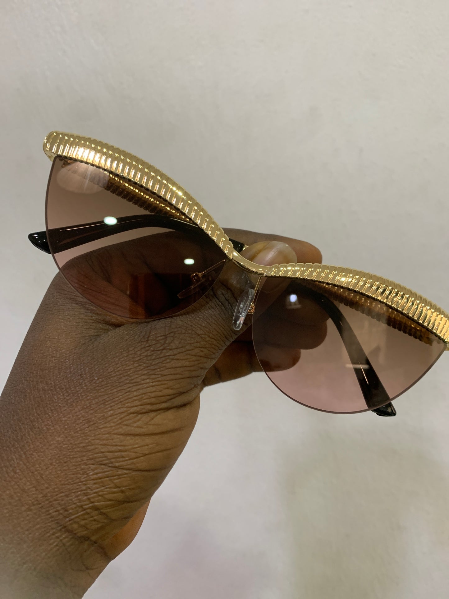 GOLD CATEYE RIMMED SUNGLASSES