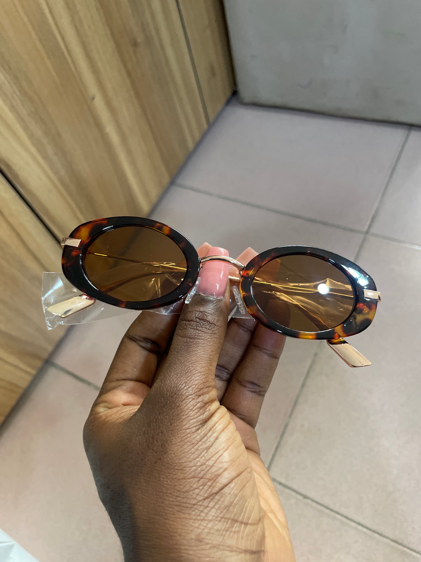 MUSHIN SHADE