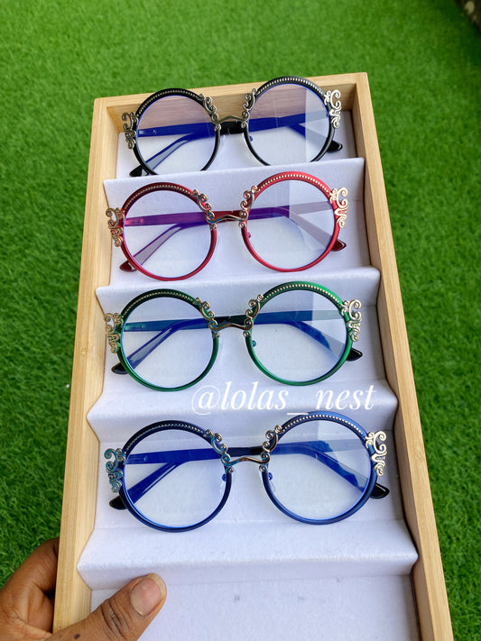 MAIDEN VINTAGE GLASSES