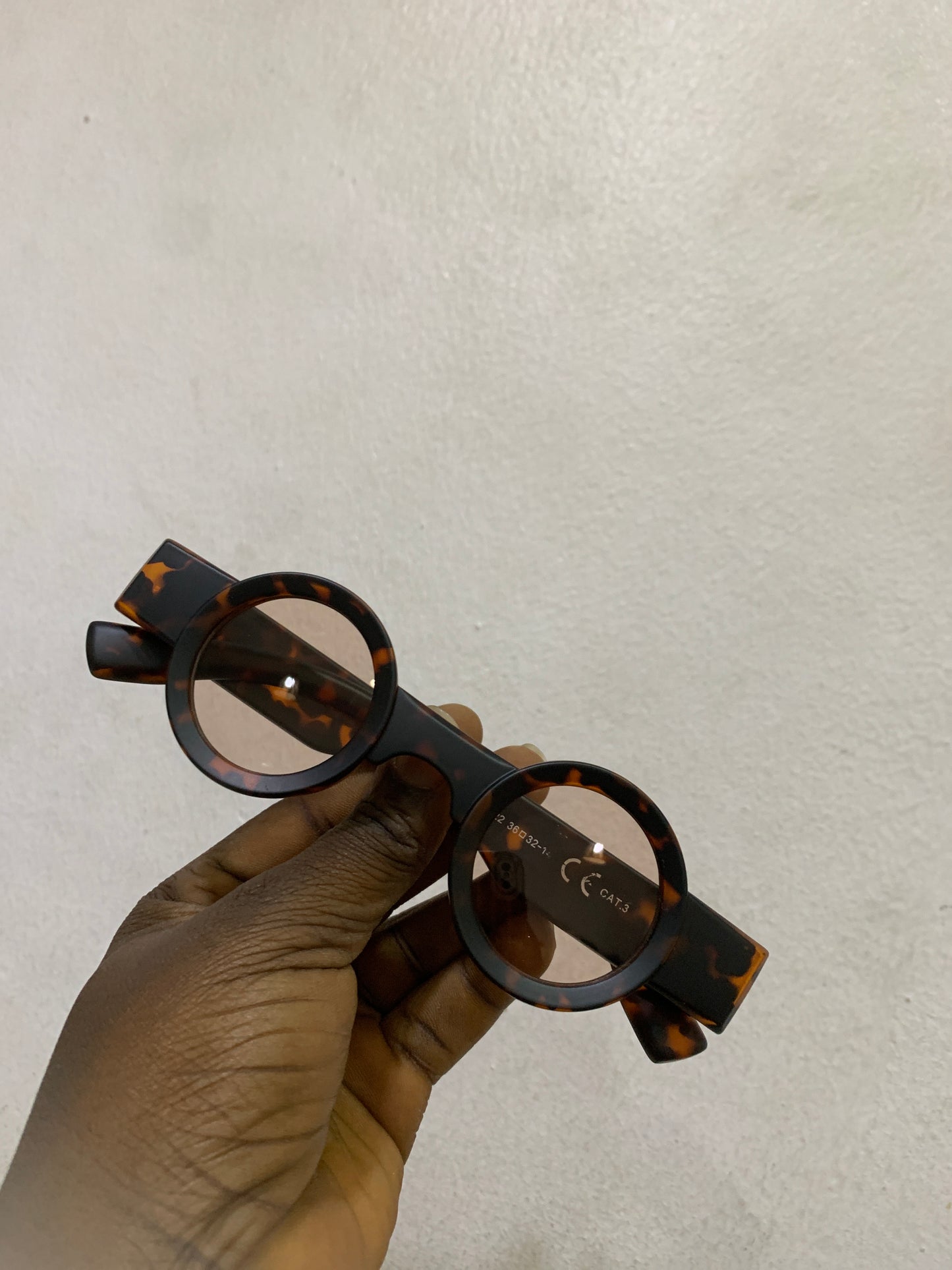ASH UNISEX ROUND GLASSES