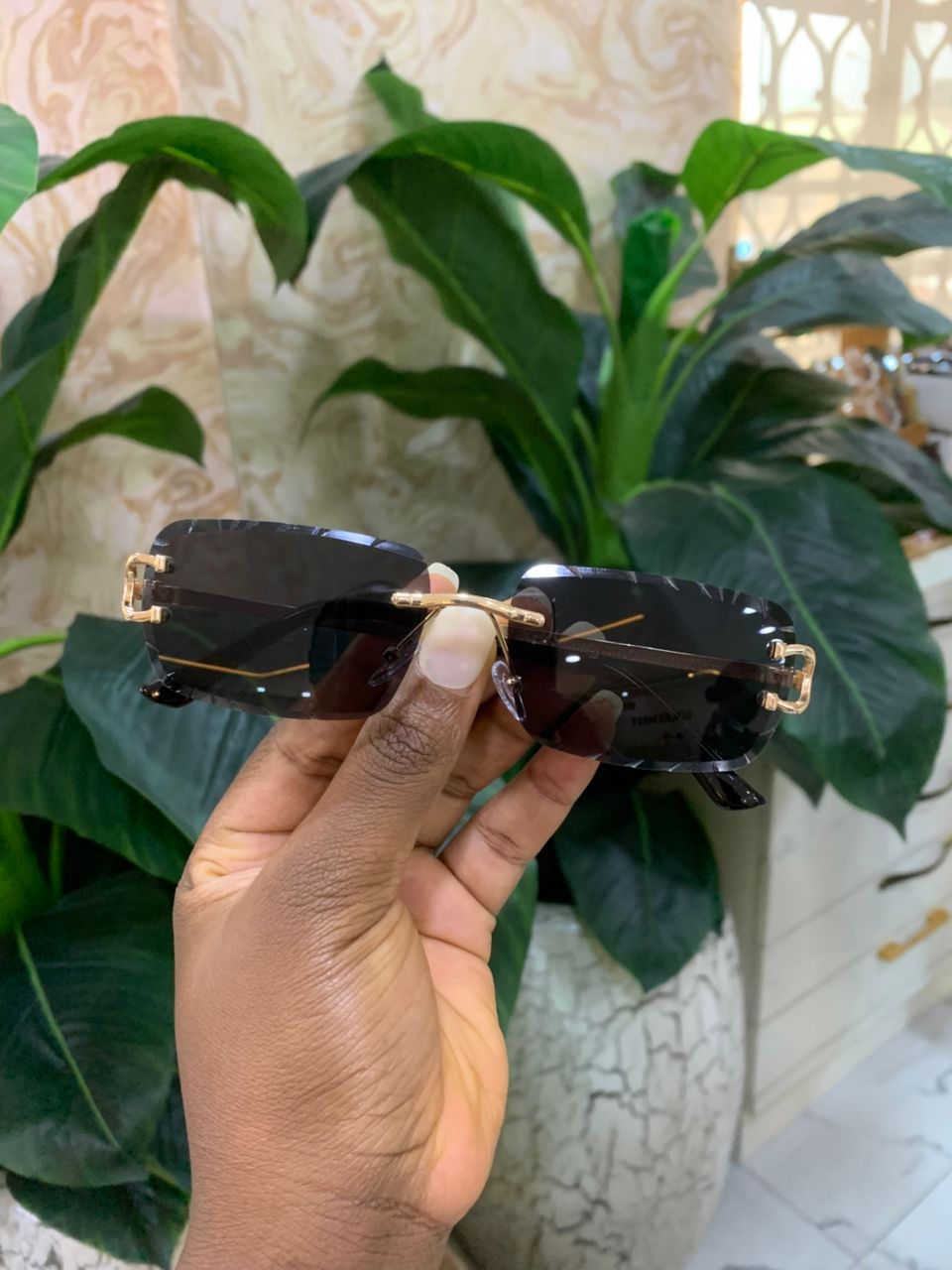 C-C SEMI ROUND RIMLESS