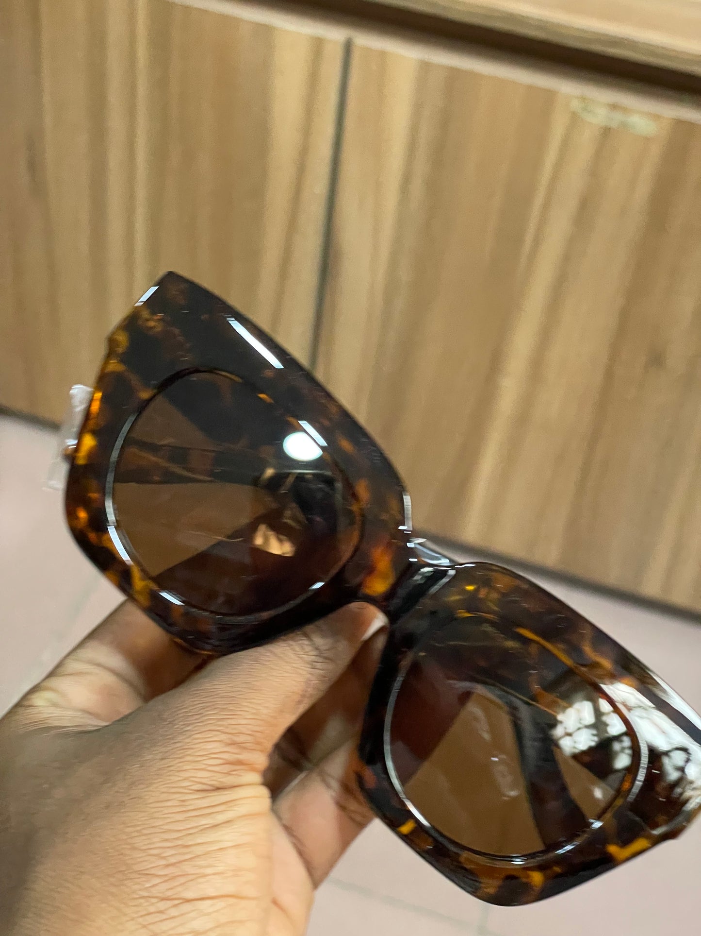 KAIRA SHADES