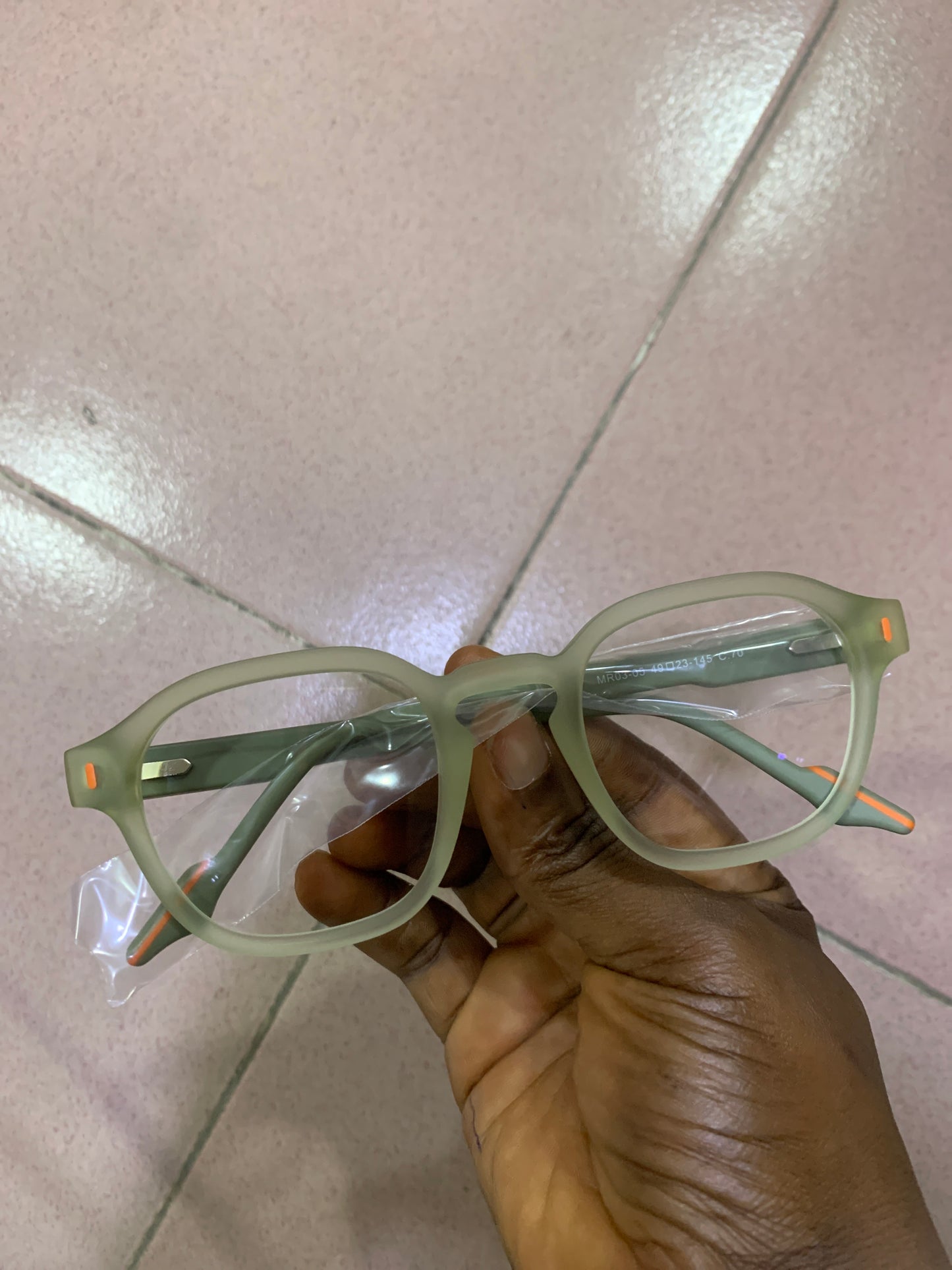 SUNNY FROSTED ACETATE