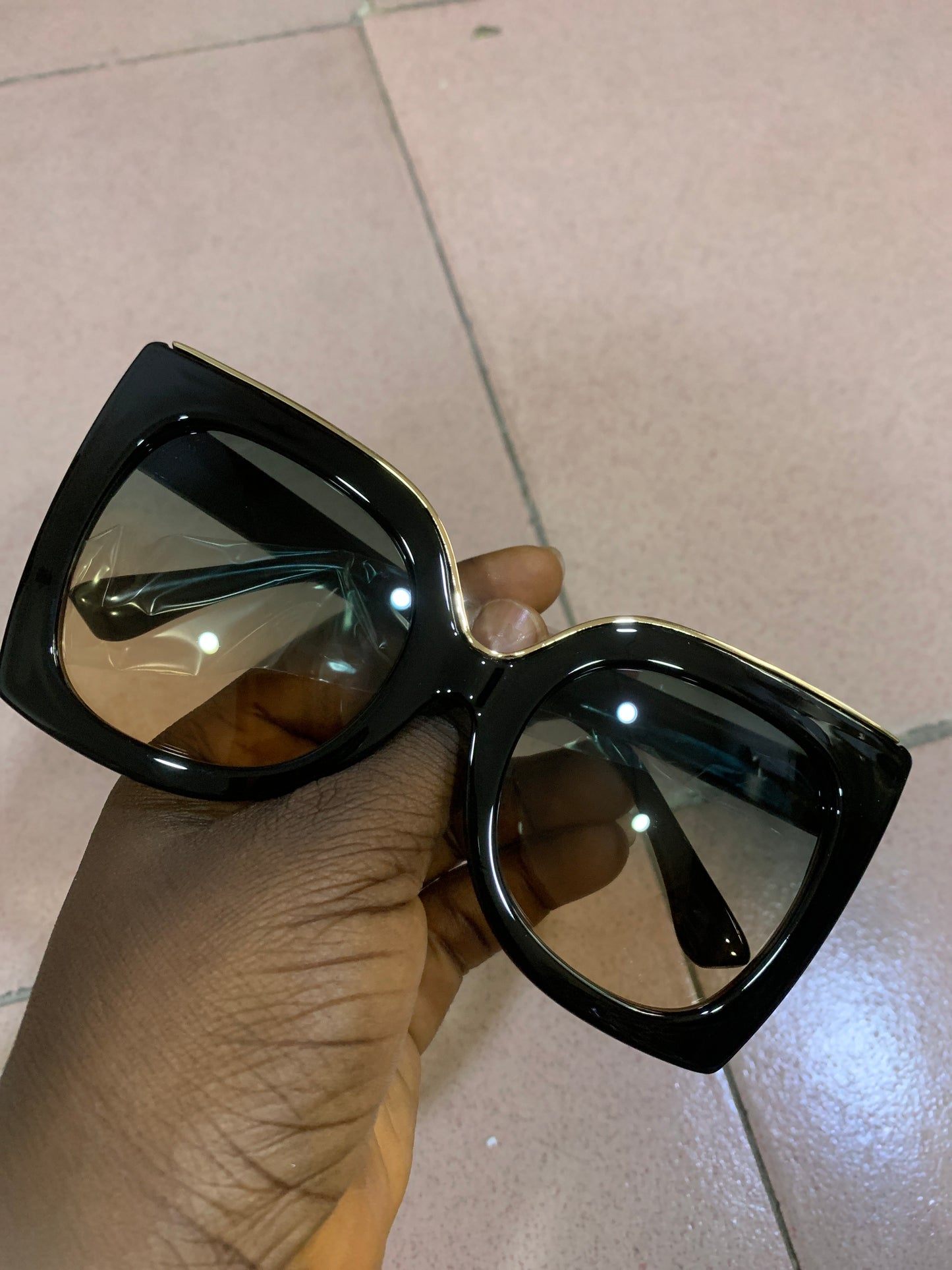 OVATION BOLD SUNGLASSES