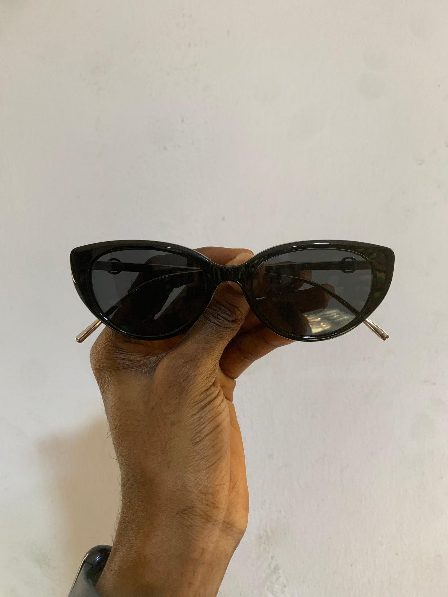 MAROON CATEYE SUNGLASSES 2