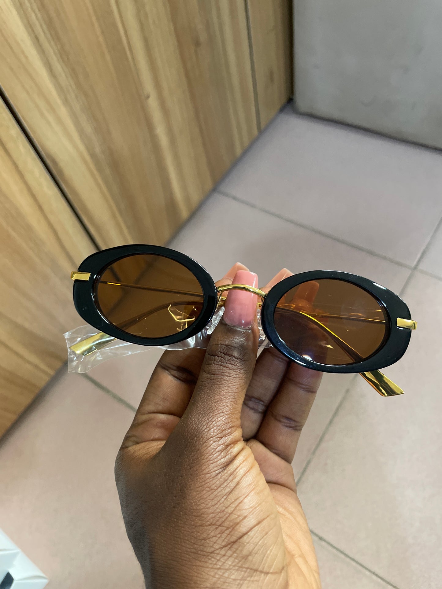 MUSHIN SHADE