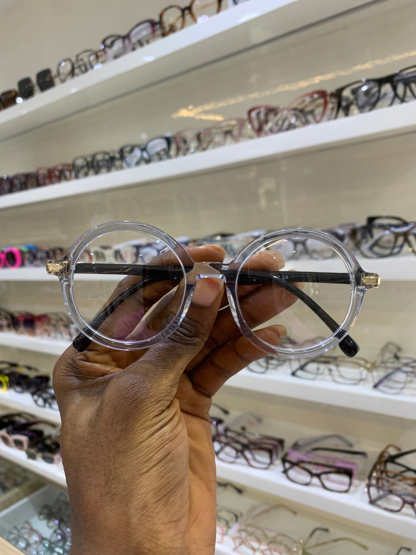 AUTHUR ROUND UNISEX GLASS