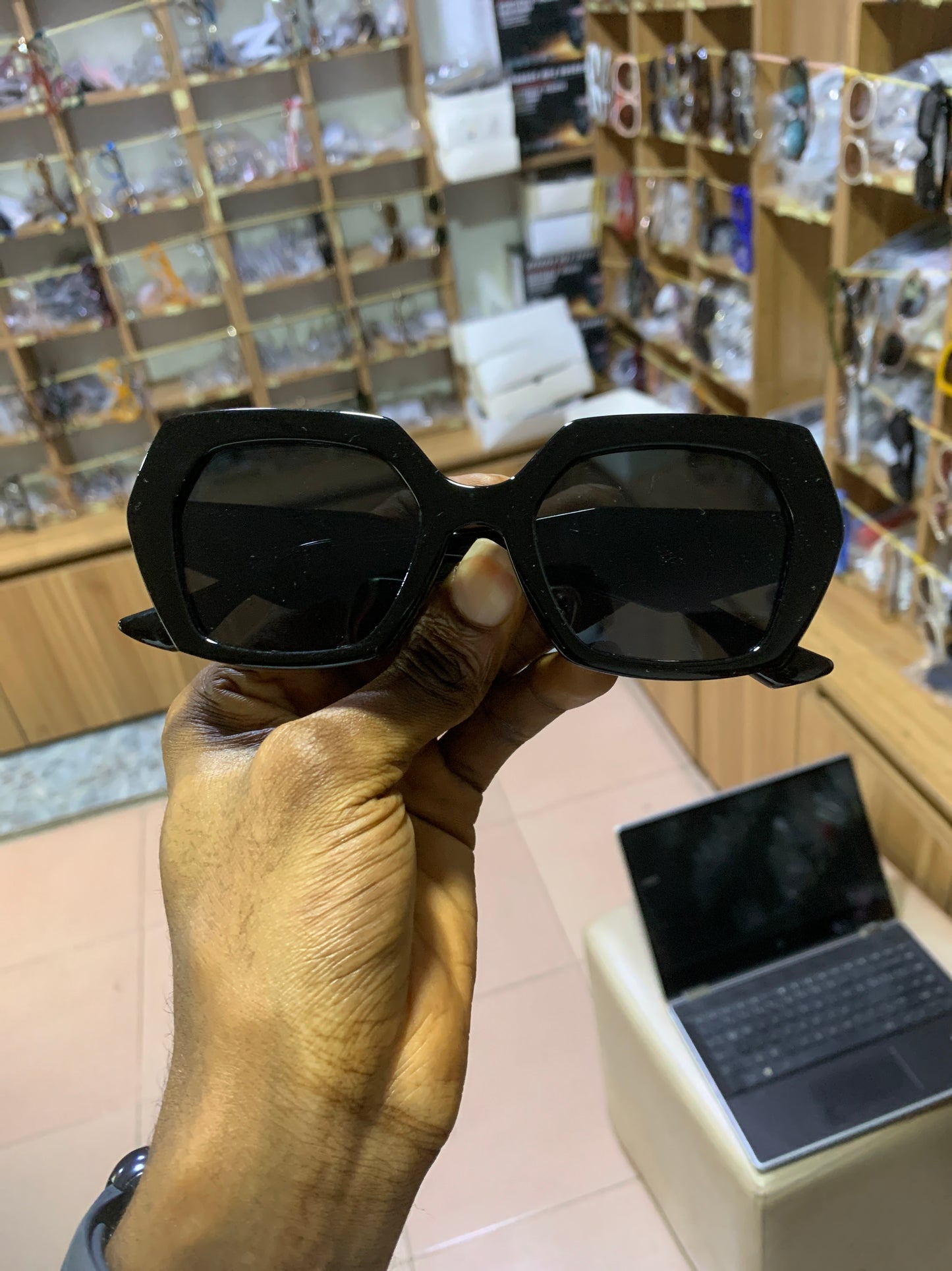 COLE UNISEX SUNGLASSES