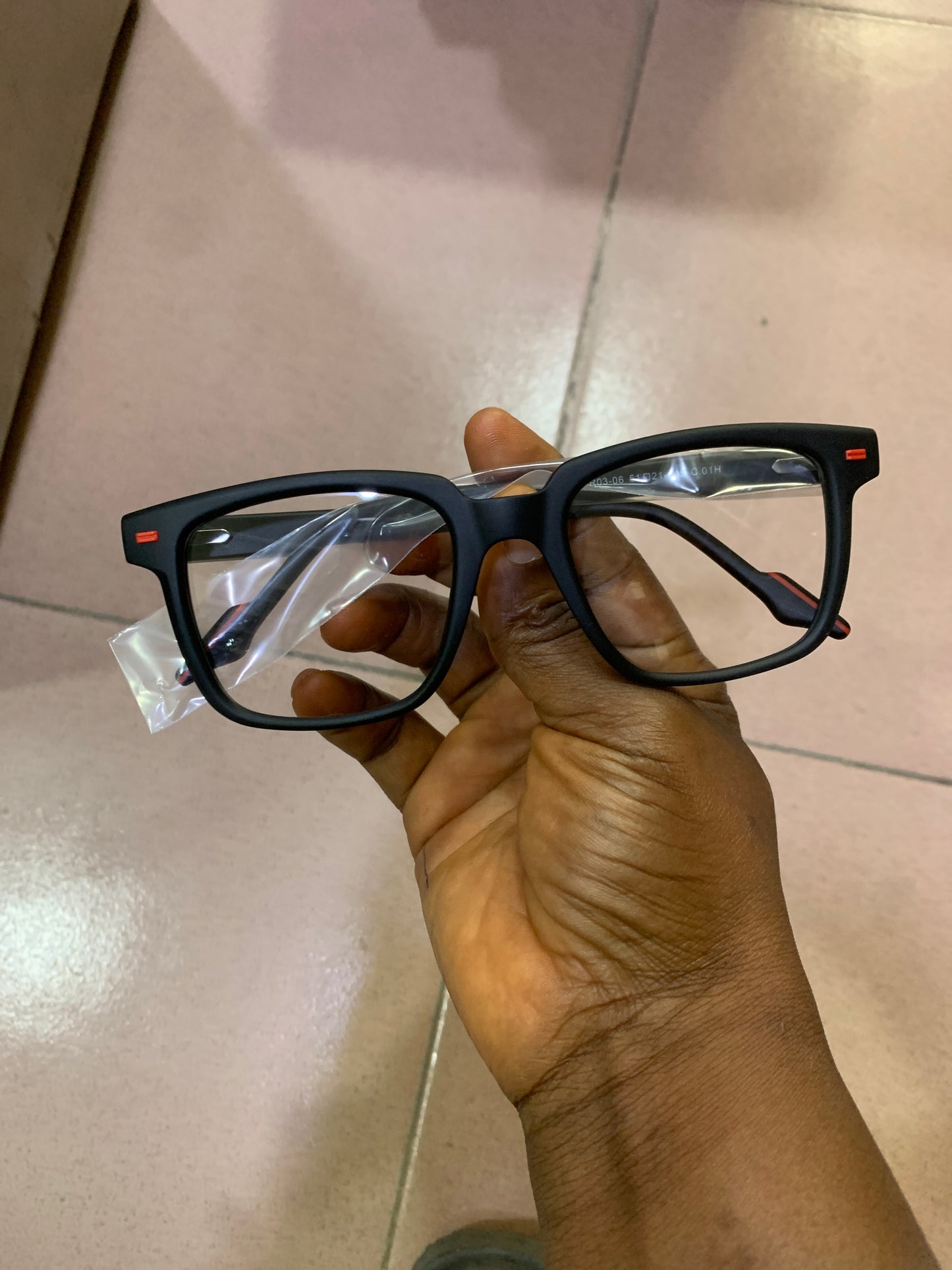 KELLY 2 FROSTED ACETATE
