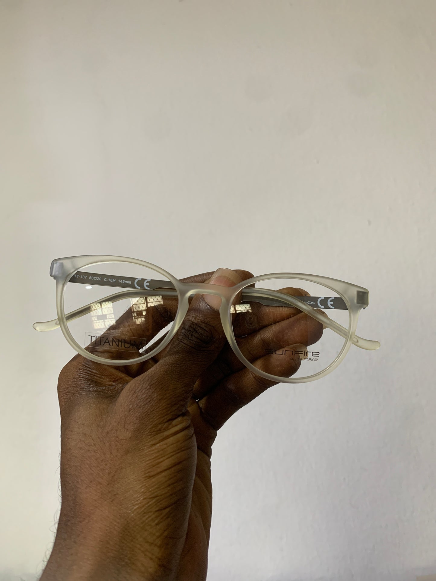 NOVEMBER FROSTED TITANIUM GLASSES