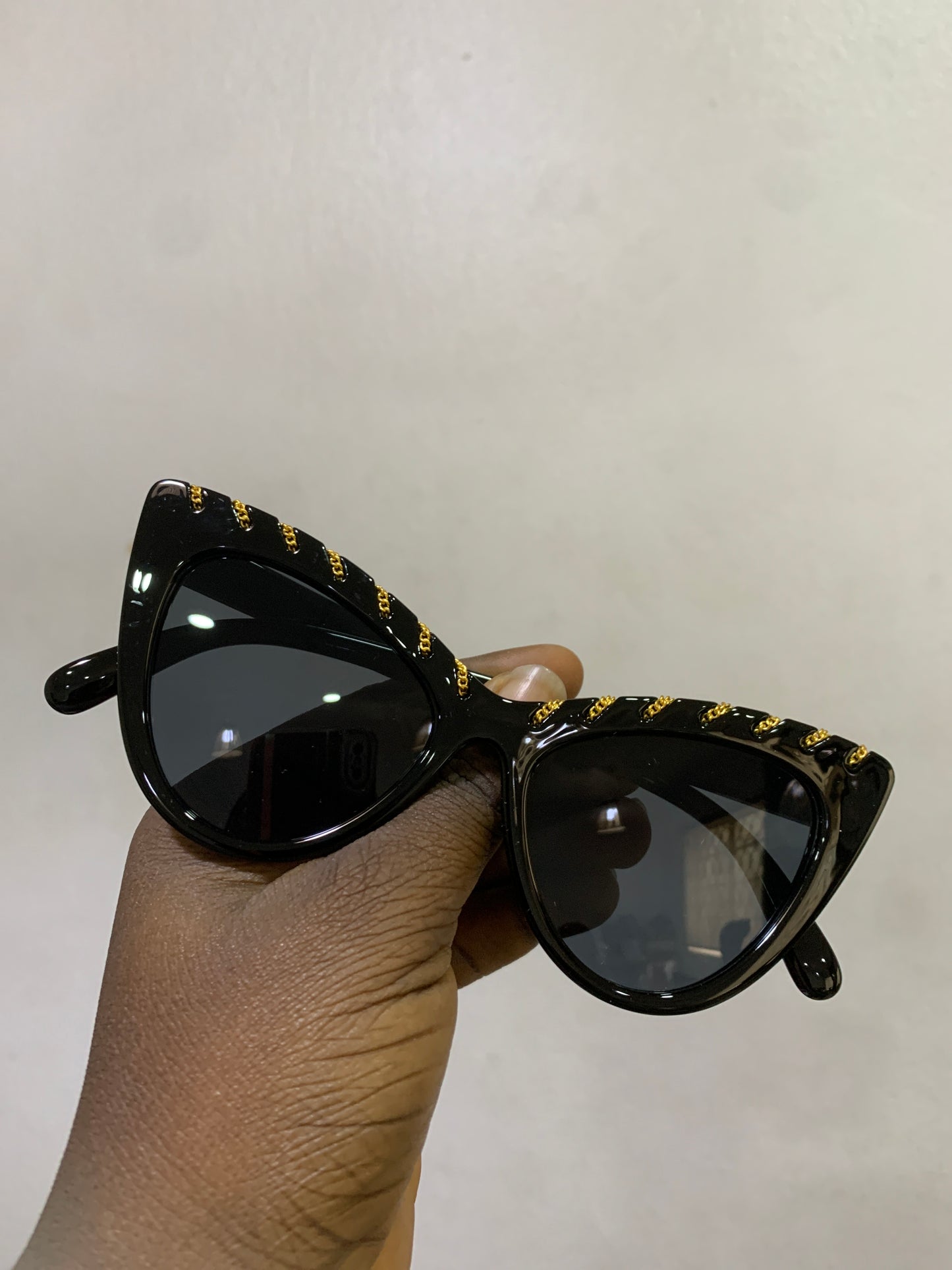 HILLARY CHAINED CATEYE SUNGLASSES