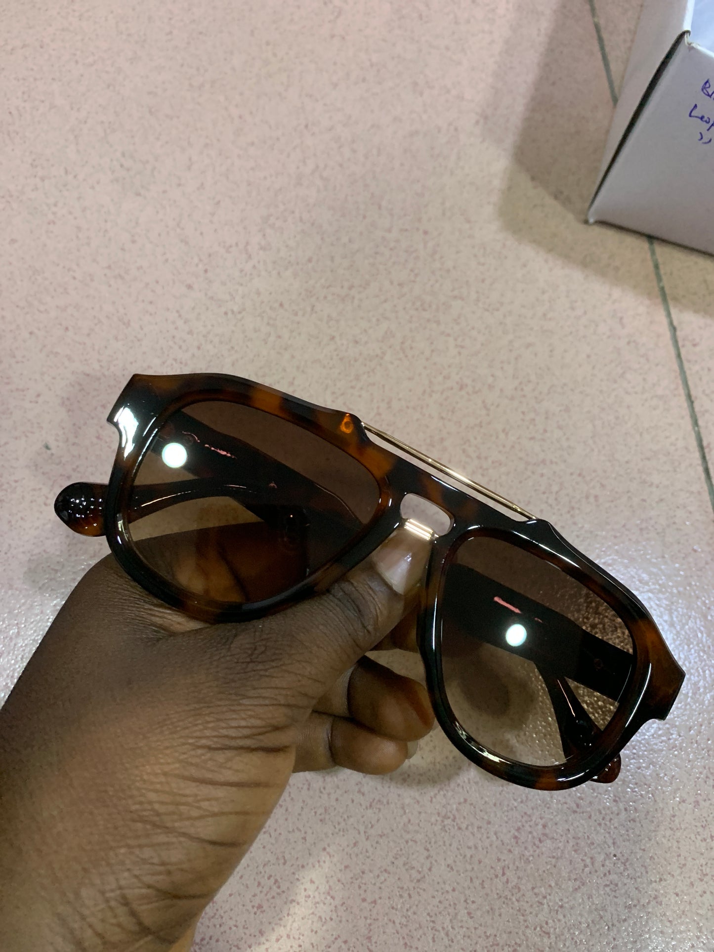 MUNA AVIATOR SUNGLASSES