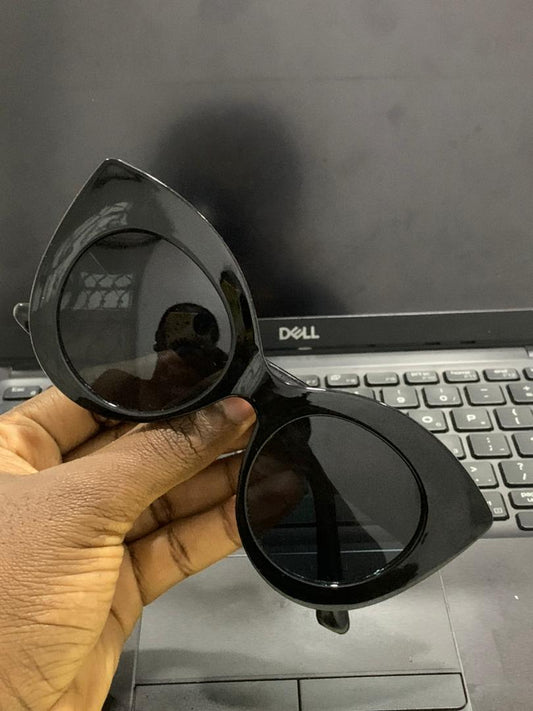 DIANA CATEYE PEARL SHADE