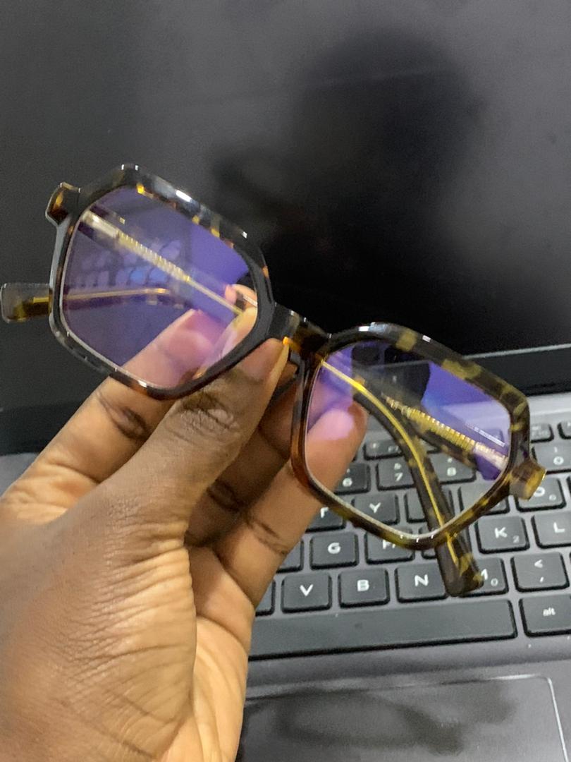 NERD FRAMES – LolasNest