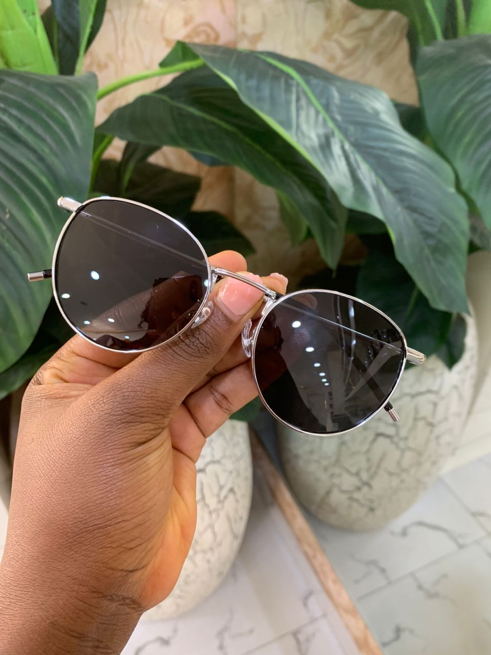 FLOWER UNISEX ROUND SHADE