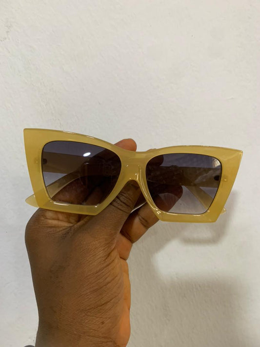 HILLARY CATEYE SHADE