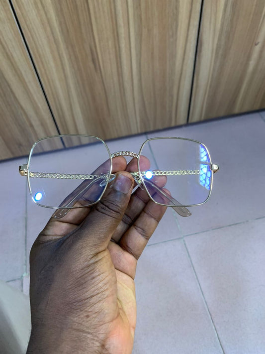 CORA SQUARE NERD AND SUNSHADE