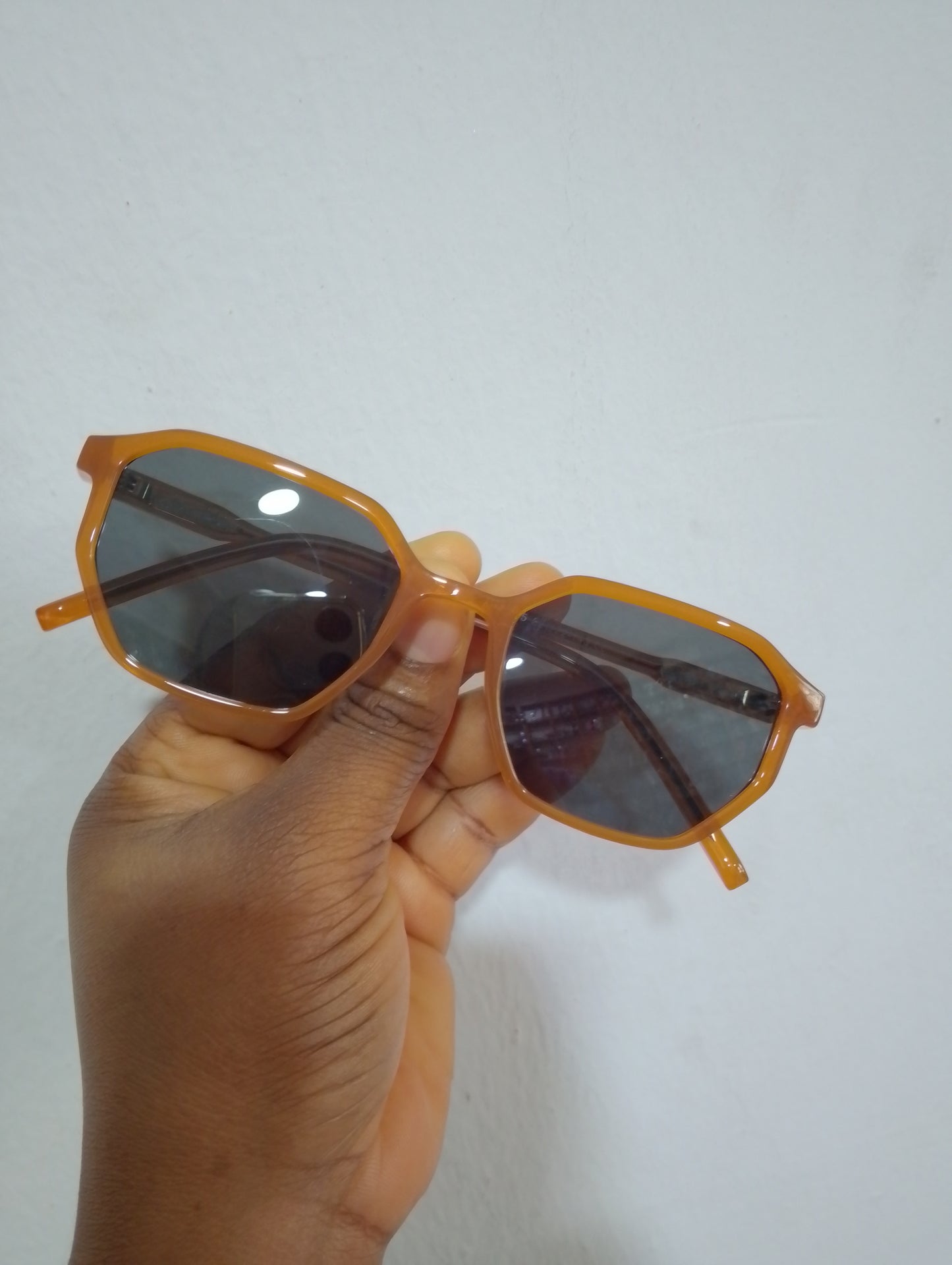 EASTON UNISEX SHADE