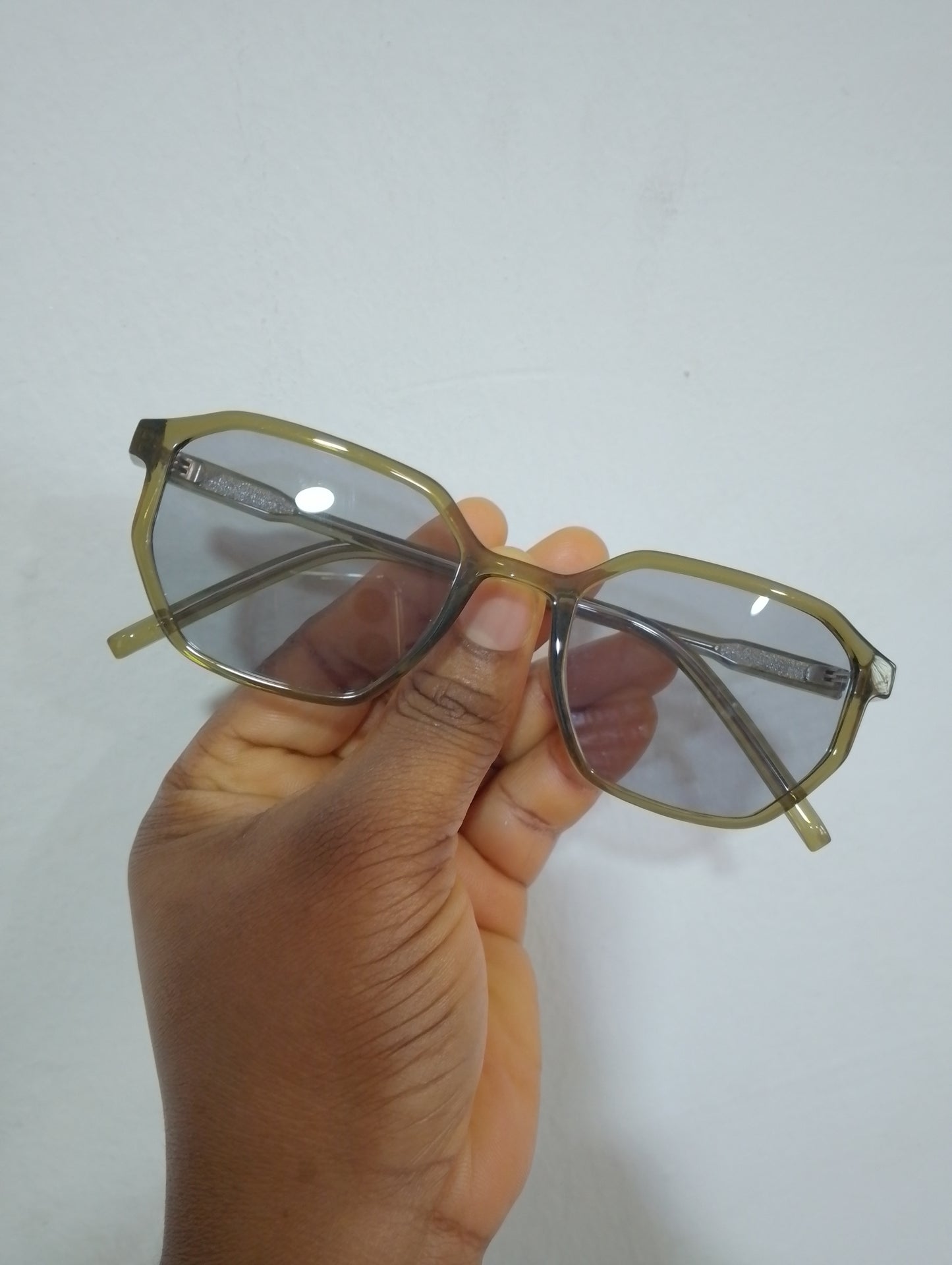 EASTON UNISEX SHADE