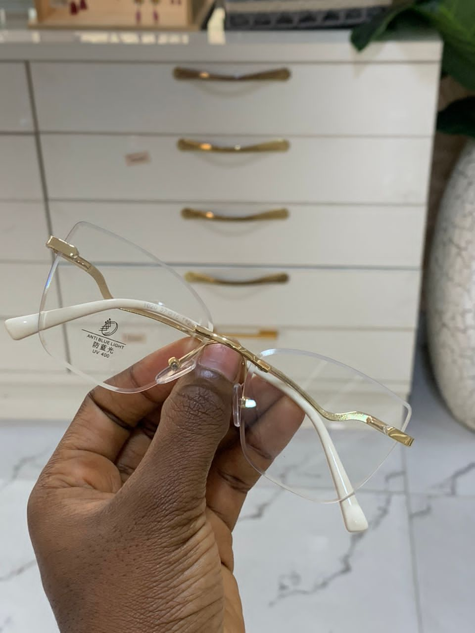 SAYLOR RIMLESS