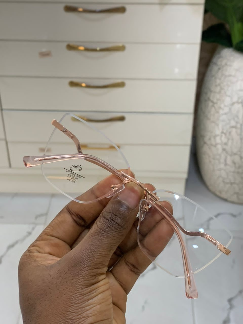 SAYLOR RIMLESS