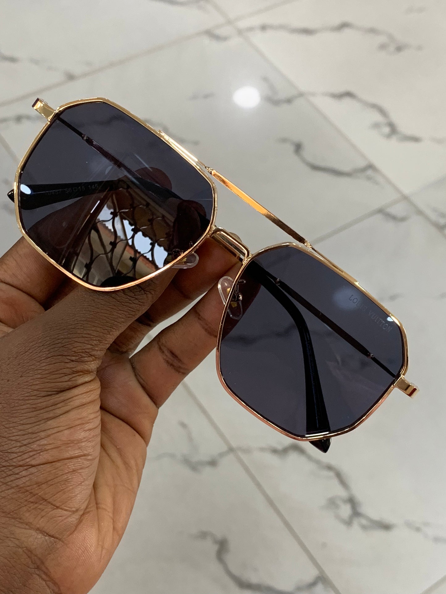 LV UNISEX AVIATOR